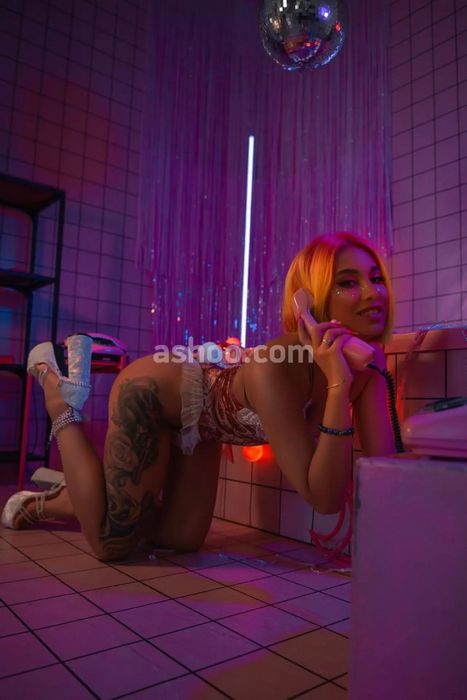 Шлюха, которая не говорит «у тебя что-то особенное»: новая реальность интимного досуга Шлюха, которая не говорит «у тебя что-то особенное»: новая реальность интимного досуга